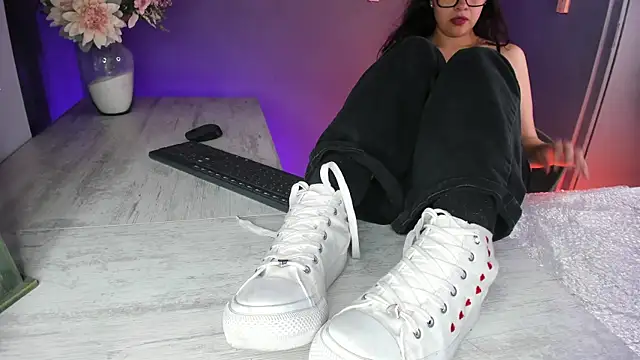 Snapshot of veronicafalcon chatting on 27, 5, 2026 veronicafalcon online show from 27, 5, 2026