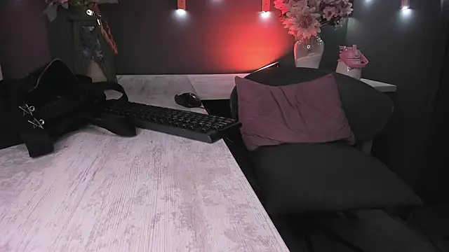 Snapshot of veronicafalcon chatting on 4, 6, 2026 veronicafalcon online show from 4, 6, 2026