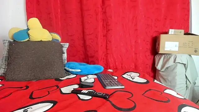 Snapshot of BlowMommy_ chatting on 25, 10, 2025 BlowMommy online show from 25, 10, 2025