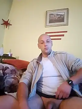 Snapshot of Flakka95 chatting on 13, 10, 2025 Flakka95 online show from 13, 10, 2025