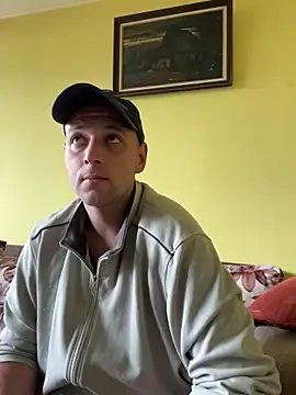 Snapshot of Flakka95 chatting on 13, 10, 2025 Flakka95 online show from 13, 10, 2025