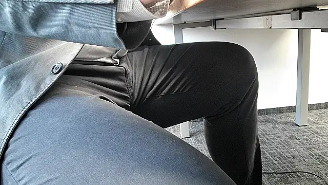 Snapshot of 69bezfleku chatting on 13, 11, 2025 69bezfleku online show from 13, 11, 2025