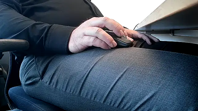 Snapshot of 69bezfleku chatting on 18, 11, 2025 69bezfleku online show from 18, 11, 2025