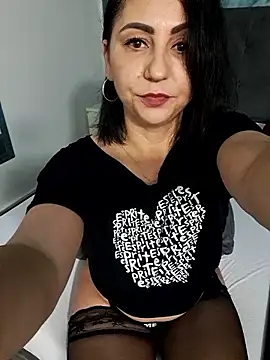 charrlote love online show from 18, 4, 2026