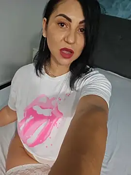 Snapshot of charrlote_love chatting on 29, 6, 2026 charrlote love online show from 29, 6, 2026
