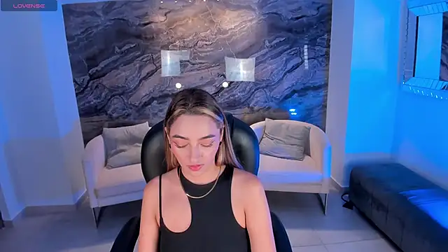 Snapshot of MelissaMoore_ chatting on 3, 3, 2025 MelissaMoore online show from 3, 3, 2025