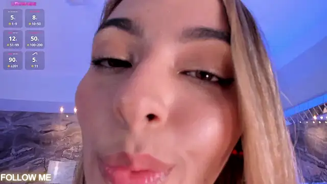 Snapshot of MelissaMoore_ chatting on 8, 3, 2025 MelissaMoore online show from 8, 3, 2025