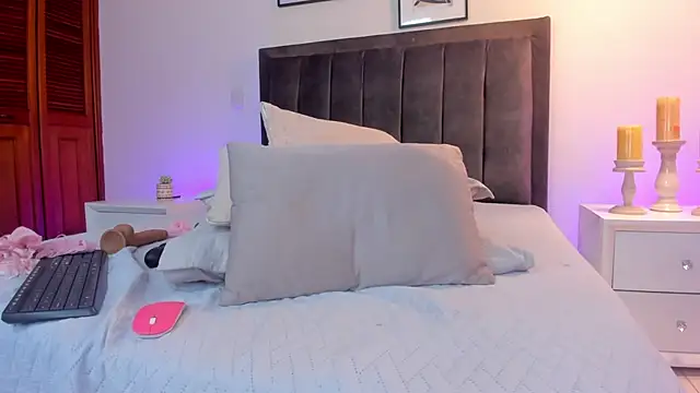 Snapshot of isa_bunny chatting on 25, 2, 2025 isa bunny online show from 25, 2, 2025