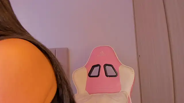 Snapshot of isa_bunny chatting on 26, 10, 2025 isa bunny online show from 26, 10, 2025