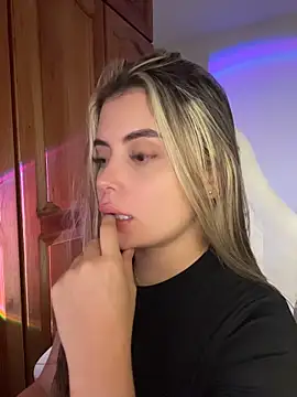 Miss valeriaa online show from 3, 6, 2026