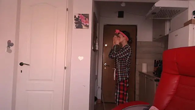 simyhvn online show from 15, 4, 2026