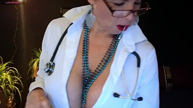 milfettefab online show from 4, 10, 2025