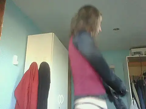 Snapshot of SexyRach75 chatting on 6, 10, 2025 SexyRach75 online show from 6, 10, 2025