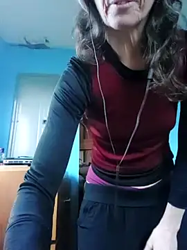 Snapshot of SexyRach75 chatting on 17, 12, 2025 SexyRach75 online show from 17, 12, 2025