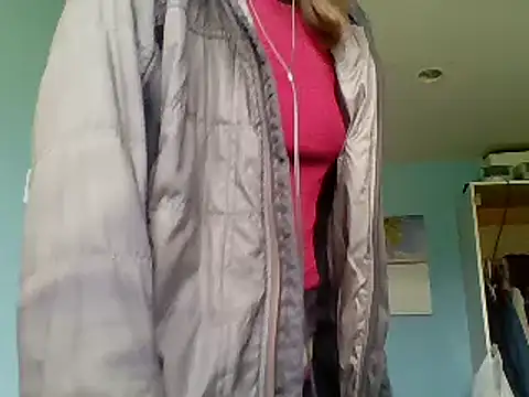 Snapshot of SexyRach75 chatting on 6, 5, 2026 SexyRach75 online show from 6, 5, 2026