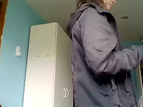 Snapshot of SexyRach75 chatting on 10, 6, 2026 SexyRach75 online show from 10, 6, 2026