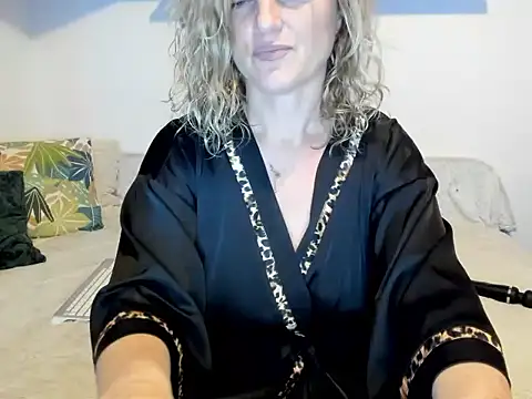 Jadore able online show from 5, 2, 2025