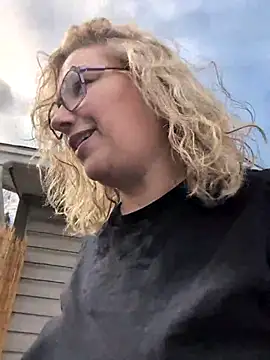 Canadian BBW online show from 19, 3, 2026