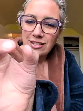 Snapshot of Canadian_BBW chatting on 2, 5, 2026 Canadian BBW online show from 2, 5, 2026