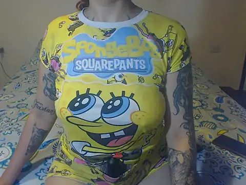 Snapshot of Tattoodreams_lucy chatting on 17, 9, 2025 Tattoodreams lucy online show from 17, 9, 2025