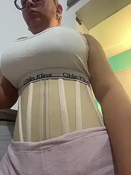 Snapshot of maymercy chatting on 19, 1, 2026 maymercy online show from 19, 1, 2026