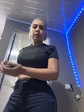 Snapshot of maymercy chatting on 2, 3, 2026 maymercy online show from 2, 3, 2026