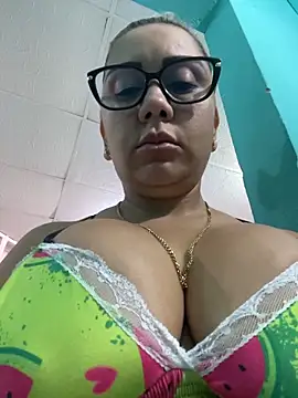 Snapshot of maymercy chatting on 30, 3, 2026 maymercy online show from 30, 3, 2026