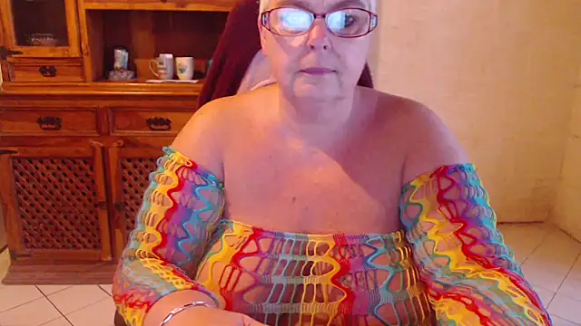 MISS LINDAH online show from 4, 6, 2026