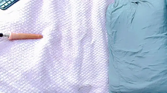 Imannejulienne online show from 7, 1, 2026