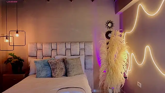 Snapshot of pamela_reyes_ chatting on 23, 9, 2025 pamela reyes online show from 23, 9, 2025