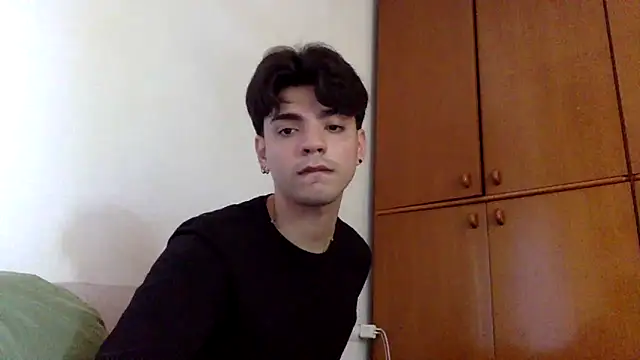 Snapshot of dylancrugerx chatting on 30, 4, 2026 dylancrugerx online show from 30, 4, 2026