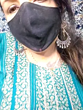 cute-tanvi online show from 7, 4, 2026