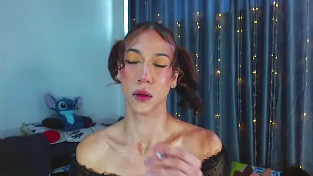 Snapshot of Kenisha_Sweet chatting on 16, 5, 2026 Kenisha Sweet online show from 16, 5, 2026