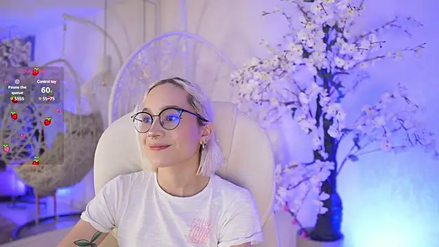 DalahiaRush online show from 4, 2, 2025