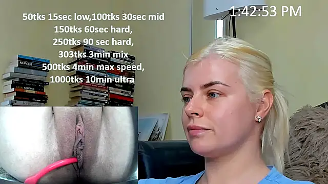 Snapshot of queenofthenighttt chatting on 3, 2, 2026 queenofthenighttt online show from 3, 2, 2026