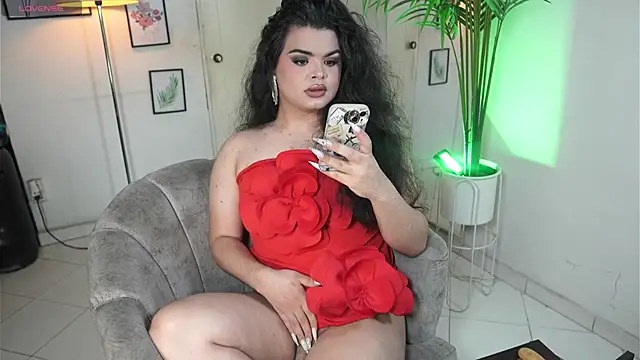 Snapshot of artechloe chatting on 22, 10, 2025 artechloe online show from 22, 10, 2025