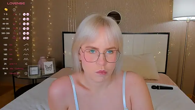 Snapshot of bellatip chatting on 18, 10, 2025 bellatip online show from 18, 10, 2025