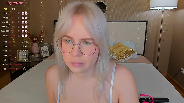 Snapshot of bellatip chatting on 27, 11, 2025 bellatip online show from 27, 11, 2025