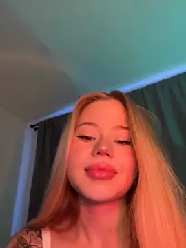 Snapshot of curchez_ chatting on 17, 1, 2025 curchez online show from 17, 1, 2025