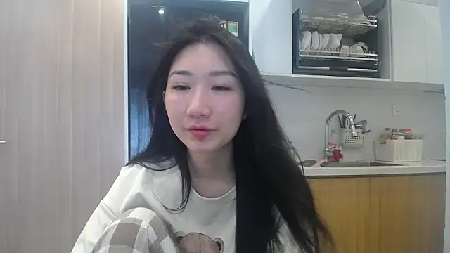 Snapshot of Asiagirll chatting on 8, 5, 2026 Asiagirll online show from 8, 5, 2026