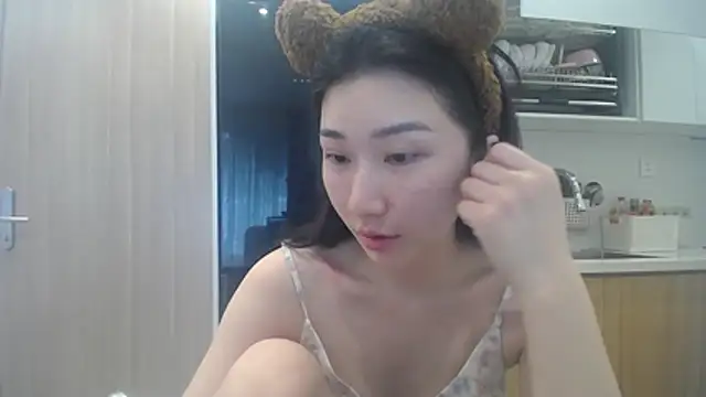 Snapshot of Asiagirll chatting on 19, 5, 2026 Asiagirll online show from 19, 5, 2026