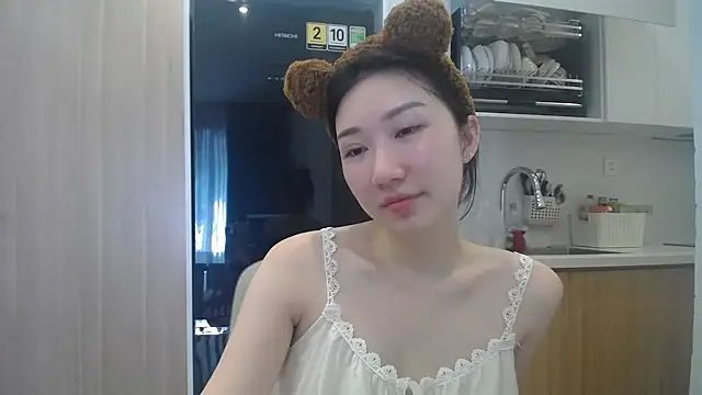 Snapshot of Asiagirll chatting on 27, 5, 2026 Asiagirll online show from 27, 5, 2026