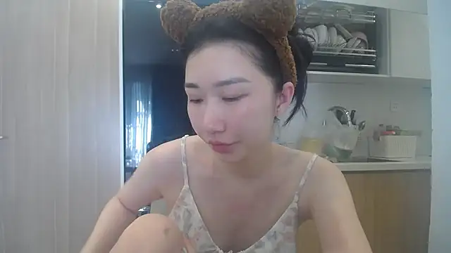 Snapshot of Asiagirll chatting on 28, 5, 2026 Asiagirll online show from 28, 5, 2026