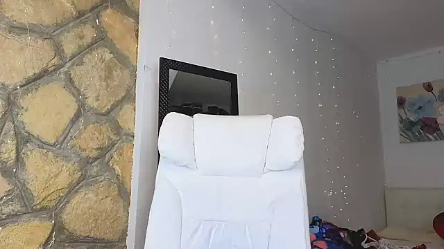 Snapshot of Ana_D chatting on 28, 2, 2025 Ana D online show from 28, 2, 2025