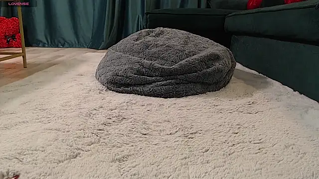 natasha-bigas online show from 22, 11, 2025