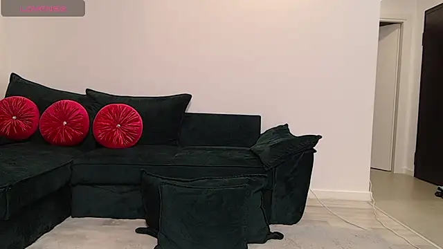 natasha-bigas online show from 4, 6, 2026