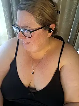 Snapshot of Iceprincess2bad4u chatting on 1, 3, 2026 Iceprincess2bad4u online show from 1, 3, 2026