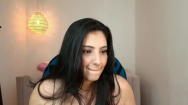 YummyAnna  online show from 4, 2, 2026