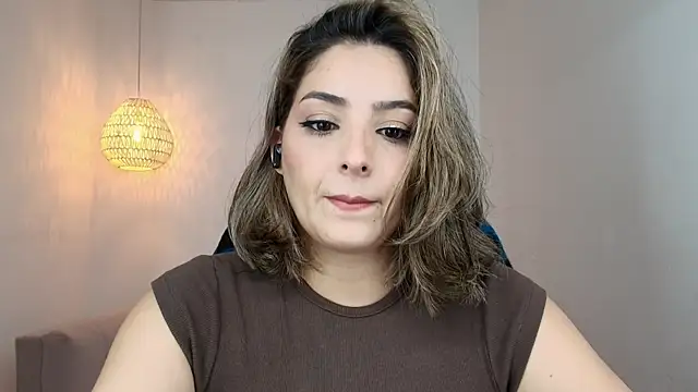 Snapshot of YummyAnna_ chatting on 15, 7, 2026 YummyAnna online show from 15, 7, 2026
