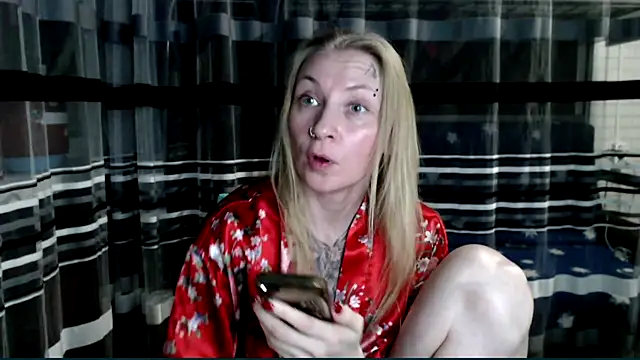 cold lollipop online show from 12, 11, 2025